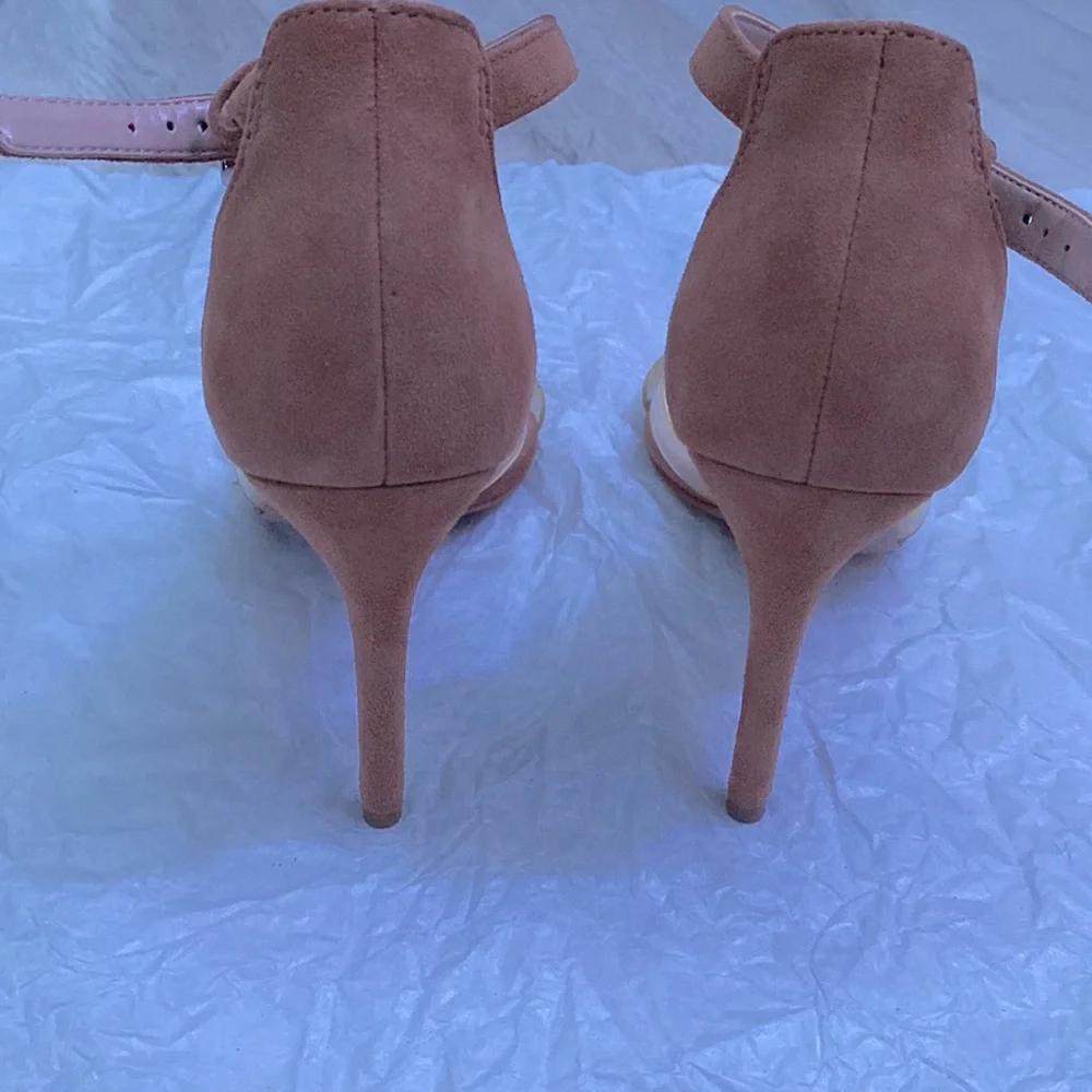 High heels - Picture 5 of 5